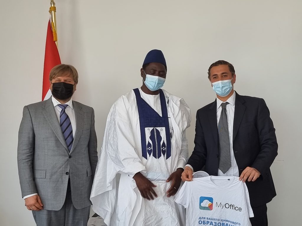 Carousel Finance strengthens education in Gambia by digital learning